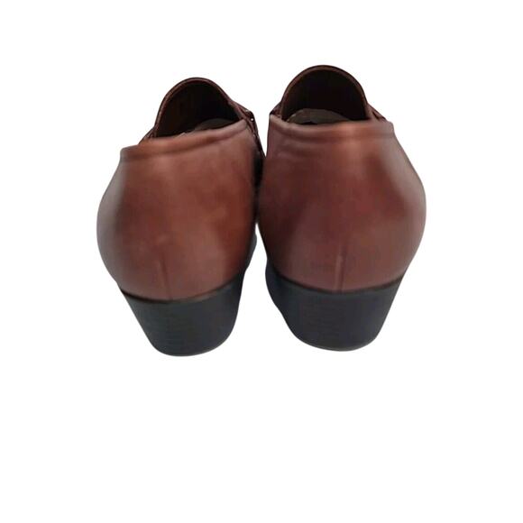 Mootsies Tootsies Women's Size 9 Brown Dress Loafers Leather Slip On Classic EUC - Picture 3 of 7